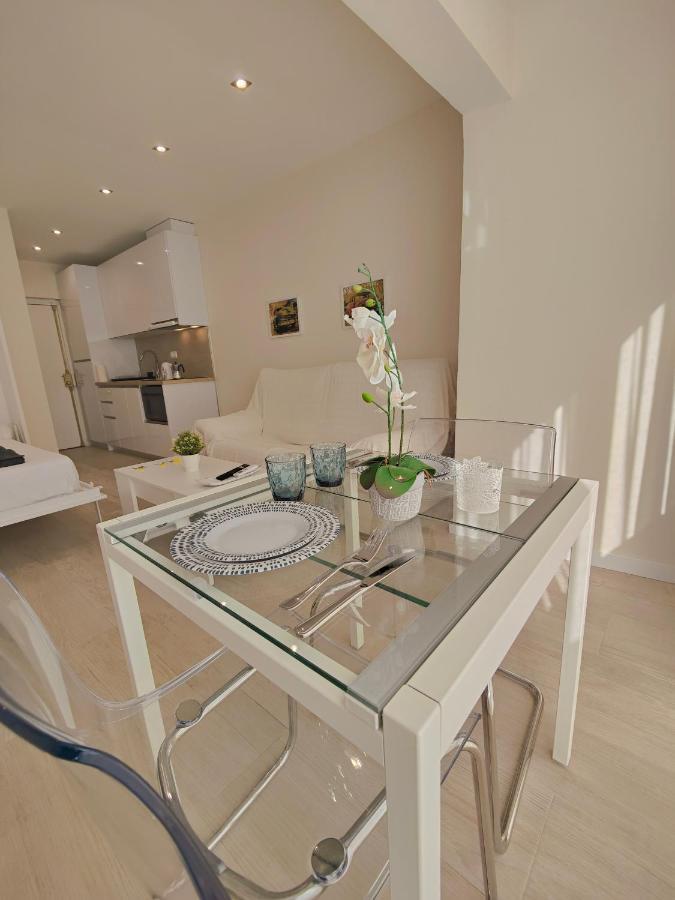Coconut Begona Studio City Center By Namaste Elite Torremolinos Eksteriør billede